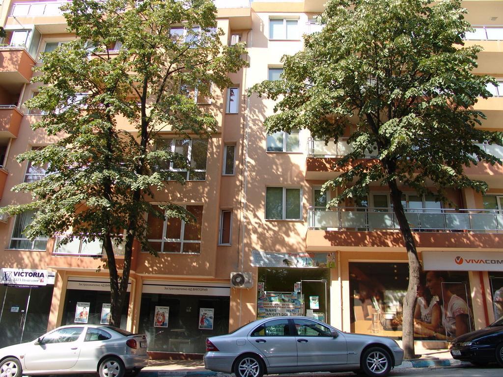 Our Home Guest Rooms Veliko Tărnovo Esterno foto
