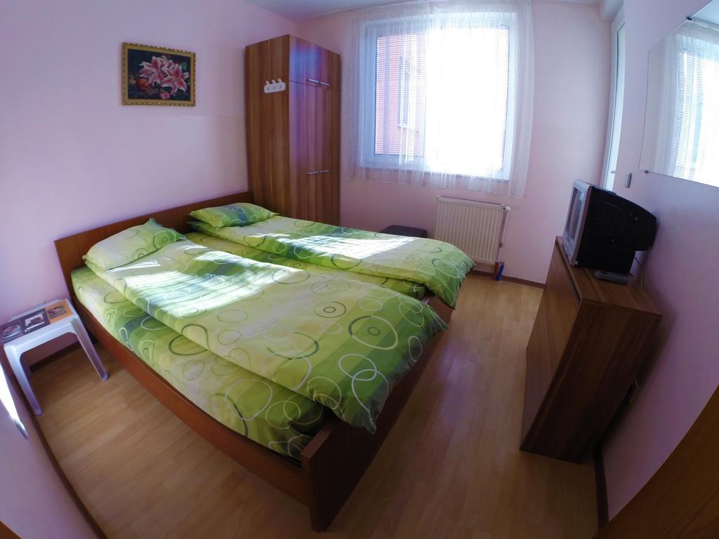 Our Home Guest Rooms Veliko Tărnovo Esterno foto